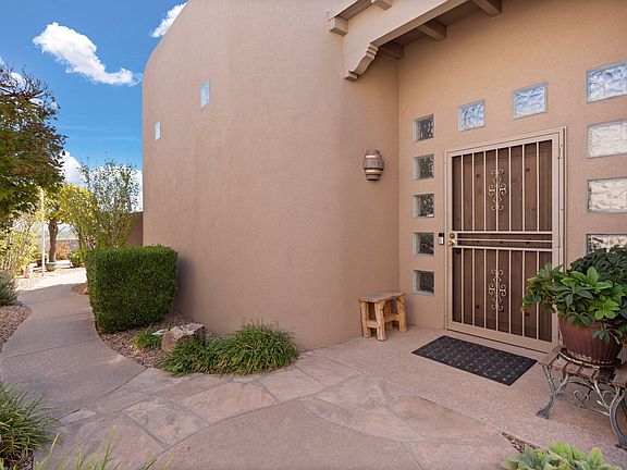 3rd image of 3924 Oxbow Village Ln NW