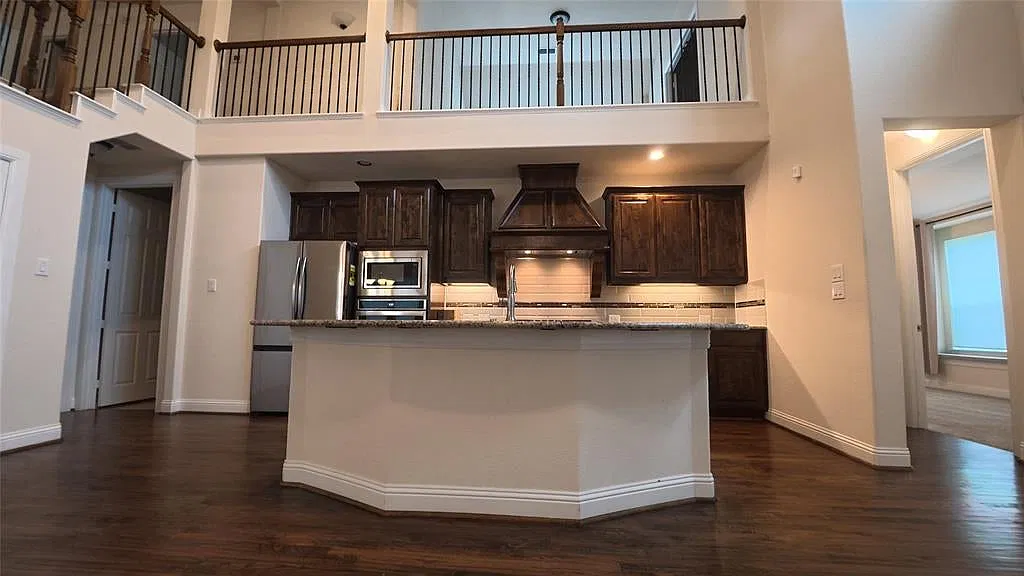 4 bed, 2943 sqft, $3,100 — Photo 4