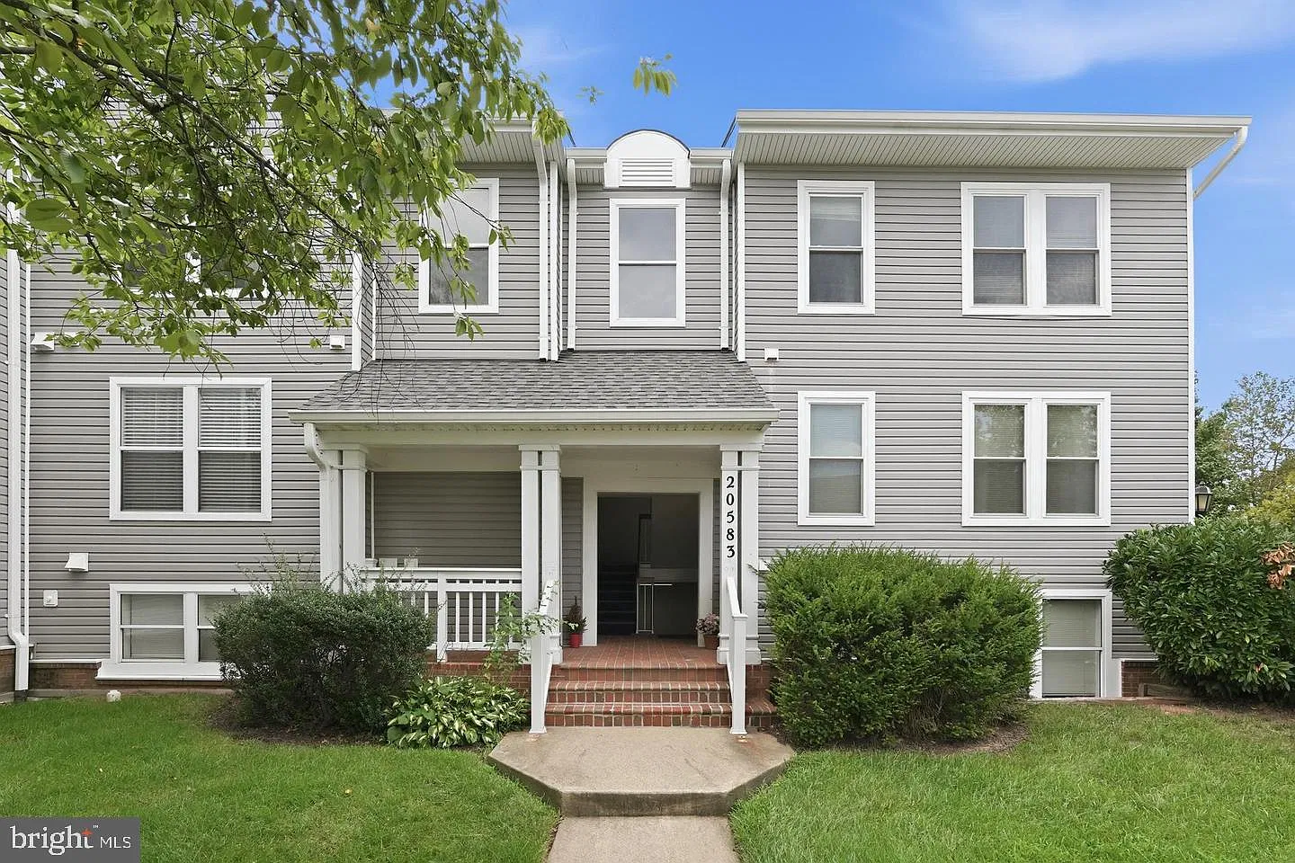 Ashburn Village — Photo 1