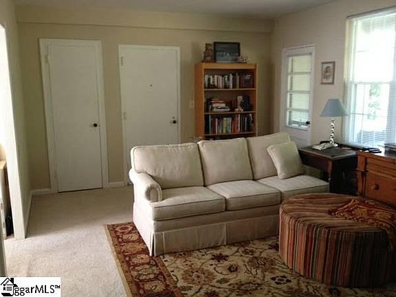 3rd image of 601 Cleveland St Unit 4A