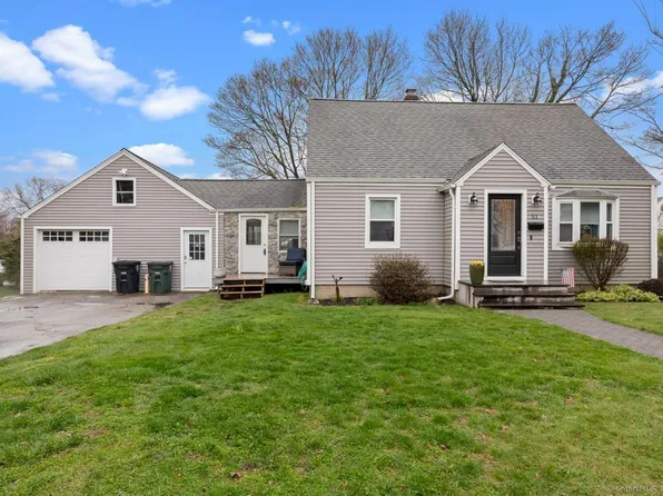 51 Colonial Avenue, Milford, CT 06461