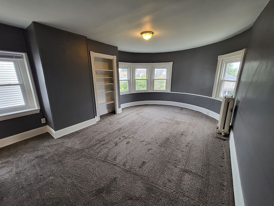 1st image of 933 W Main St Floor 3