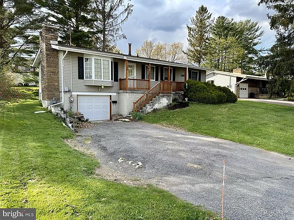 2nd image of 139 S Oakhall Dr