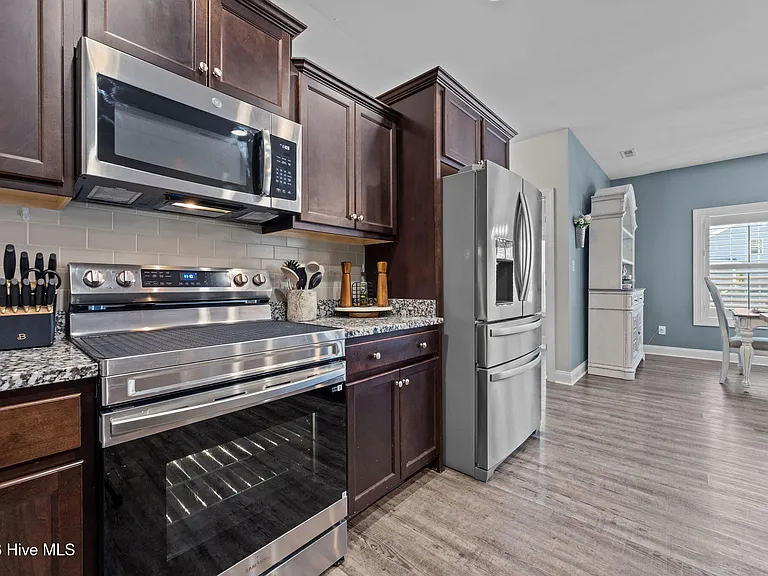 878 Stormy Gale Ln — Photo 11