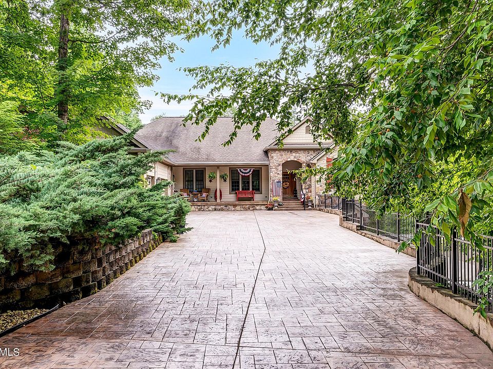 224 Burning Oaks Dr, Sevierville, TN 37876 MLS 1232393 Zillow