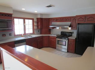 29 Algonquin Ave, Oceanport, NJ 07757