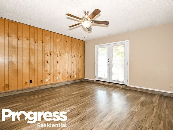 5th image of 4604 Gleneagle St