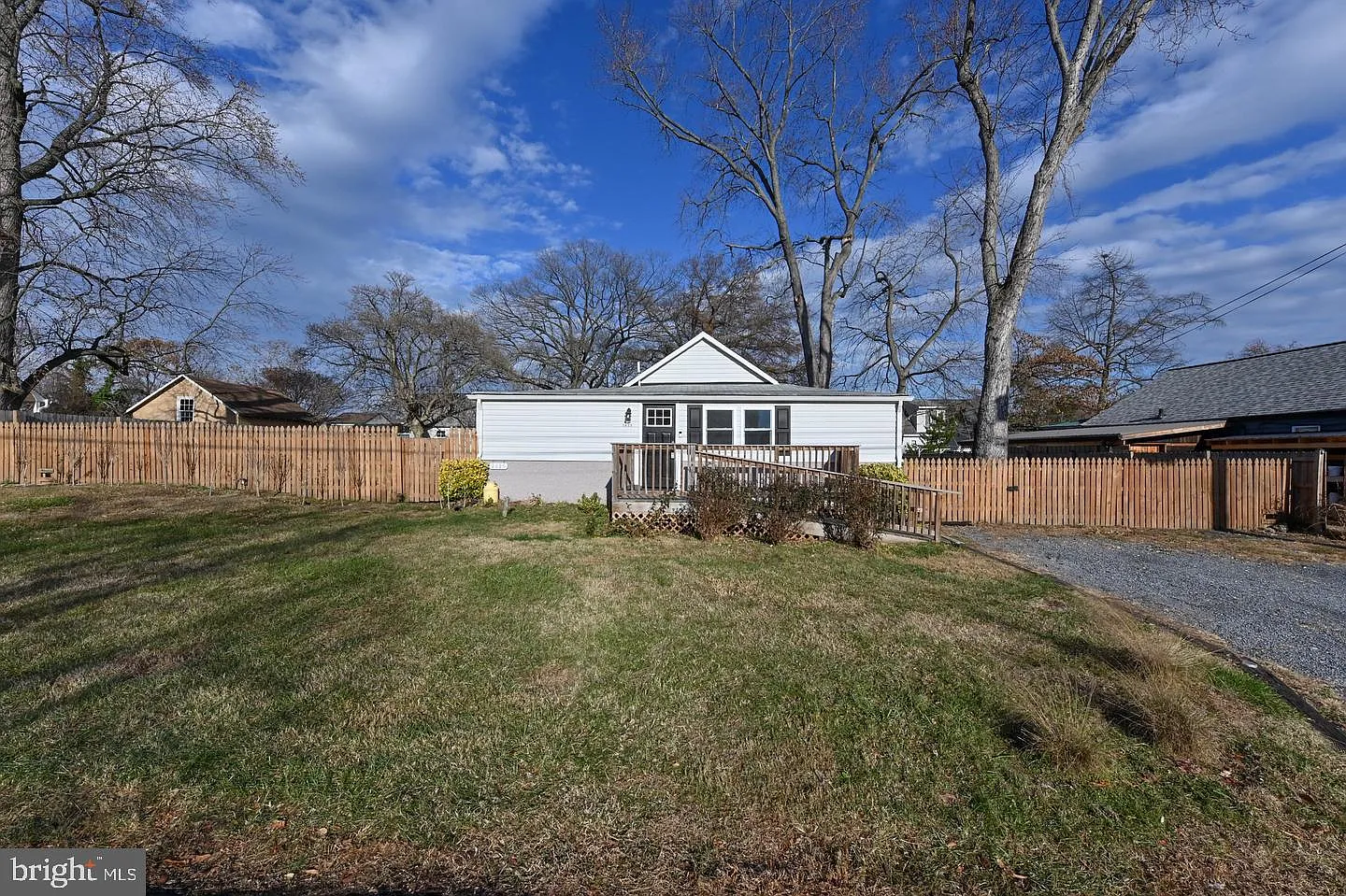 3 bed, 2.0 bath, 1353 sqft, $2,800 — Photo 1
