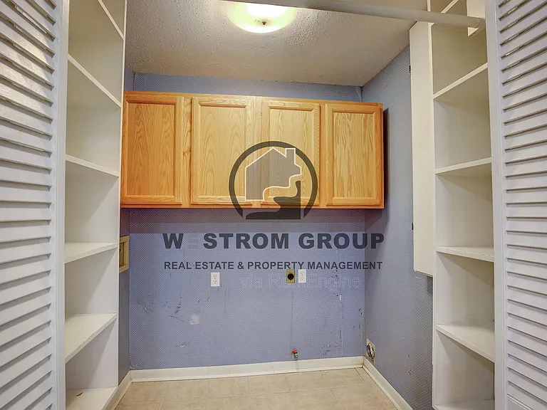 3905 Sanguinet St — Photo 18