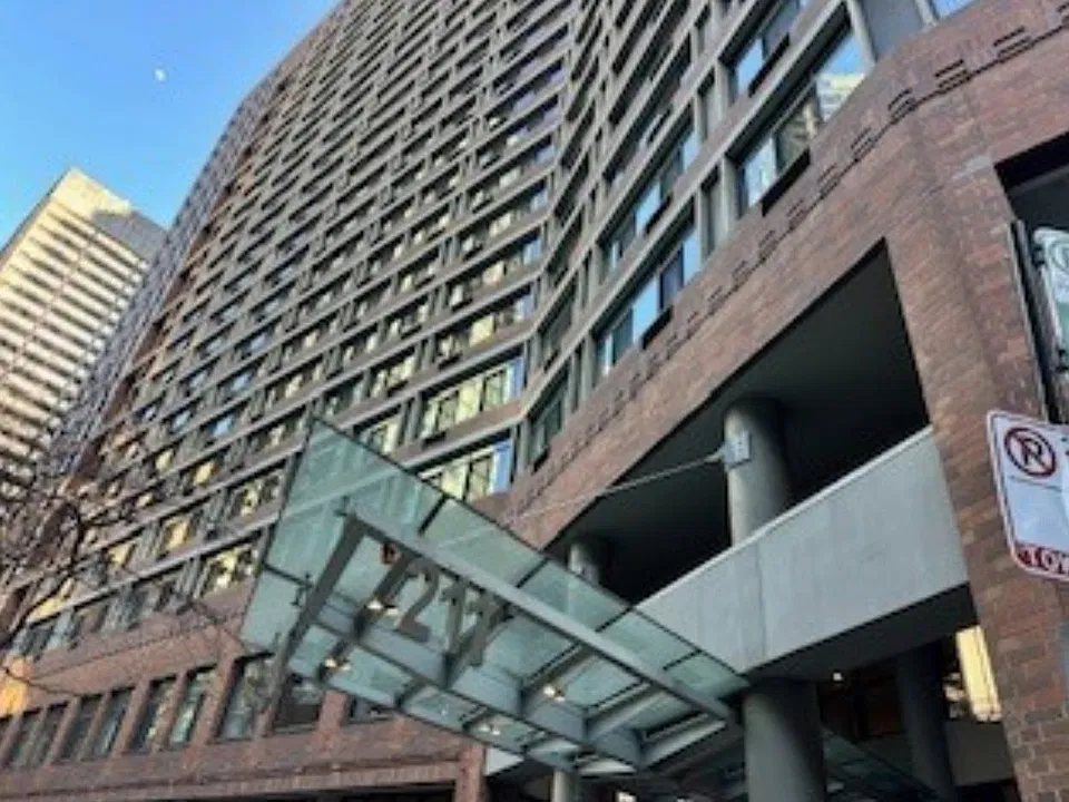 211 E Ohio St #1911