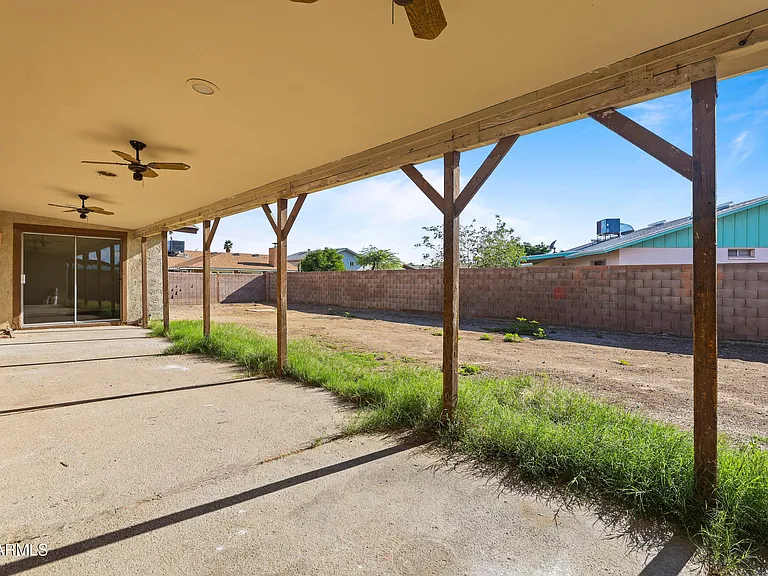5212 N 67th Dr — Photo 31
