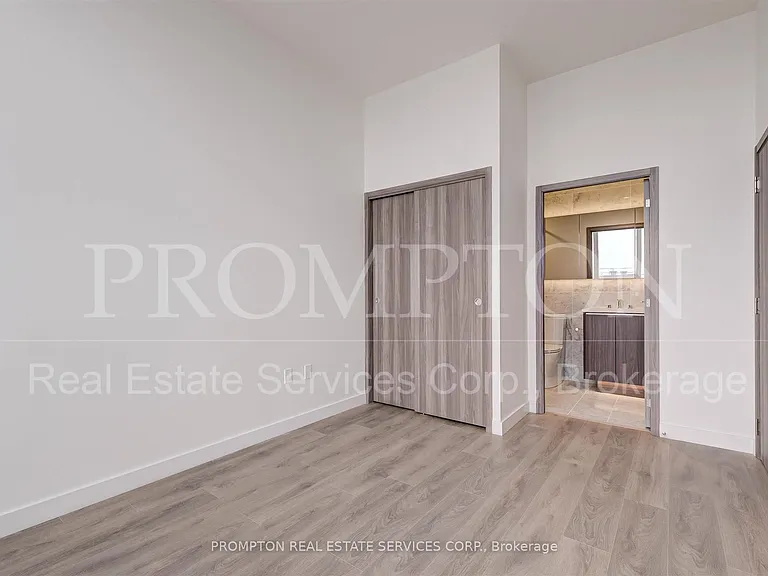 85 McMahon Dr #3105 — Photo 2