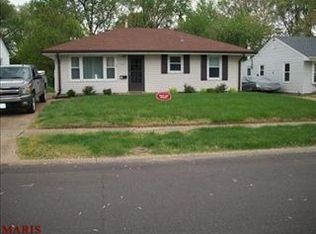 165 Du Bourg Ln, Florissant, MO