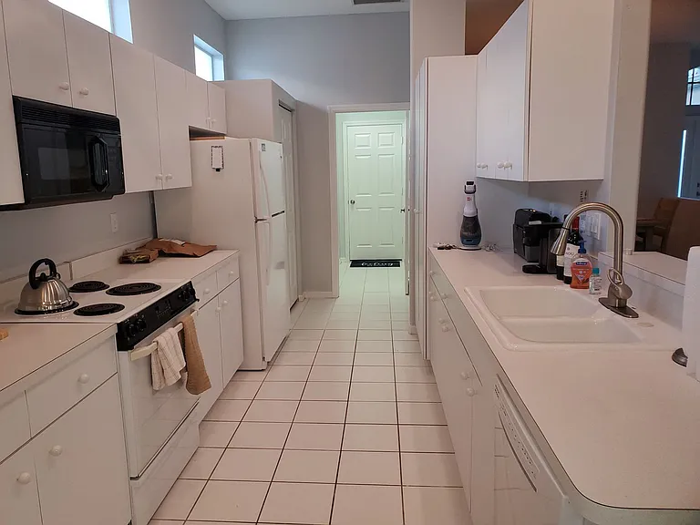 1141 Southlake Ct — Photo 12