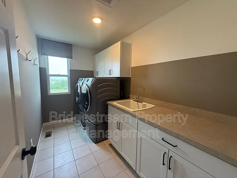 3032 Wellington Ln — Photo 14