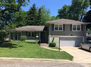 25 Fulton St, Geneva, IL