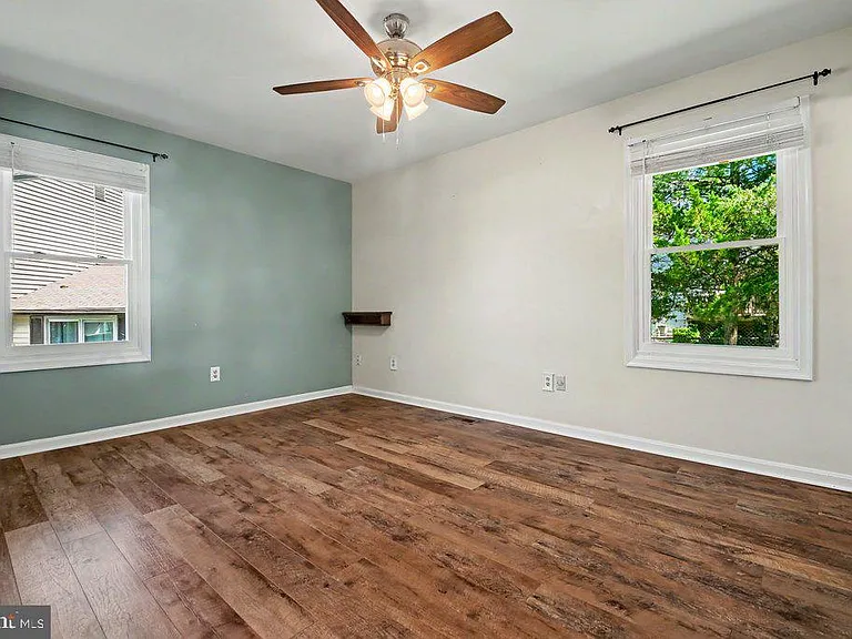 7804 Stafford Hill Ct — Photo 9