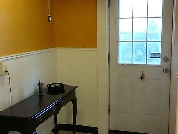 2nd image of 1329 Paris Ave NE #1