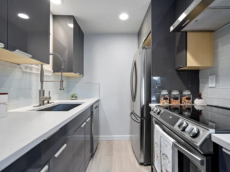 4111 Whitman Ave N #101 — Photo 5