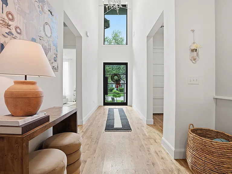 3917 S Madison Ave — Photo 5