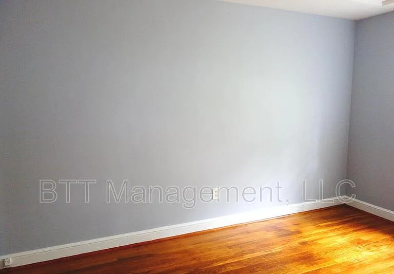 8409 Greenwood Ave #1 — Photo 43