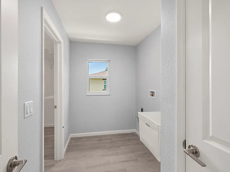 2504 Jamaica St — Photo 10