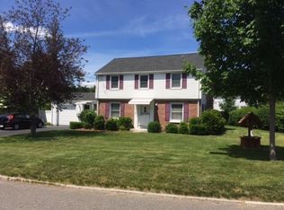 50 Arvesta St, Springfield, MA 01118
