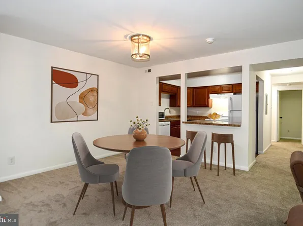 10104 Campus Way S APT 102-3A, Upper Marlboro, MD 20774