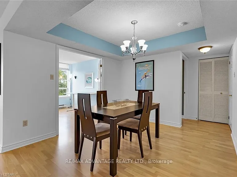1510 Richmond St #405 — Photo 19