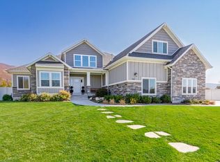 562 S 1100 W, Farmington, UT 84025