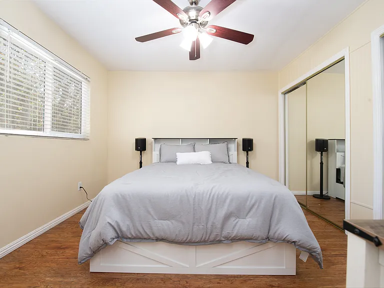 2604 N Tustin Ave #D — Photo 8