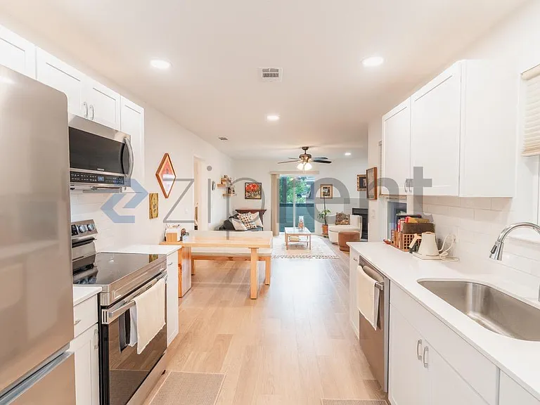 903 Romeria Dr #203 — Photo 7