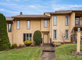 103 Pebble Creek Dr, Asheville, NC 28803