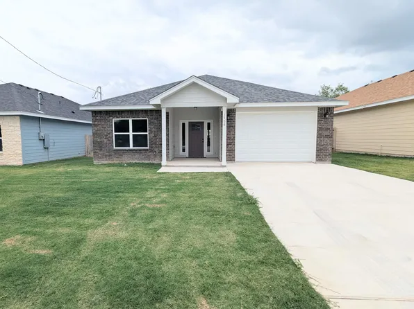 1708 E Ave G, Lampasas, TX 76550