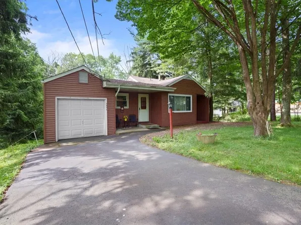 3834 Anderson Rd, Gibsonia, PA 15044