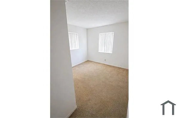 Building Photo - 2640 W 28th St