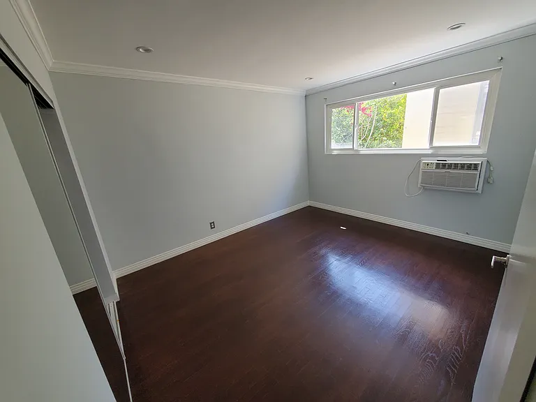 8540 Saturn St #4 — Photo 9