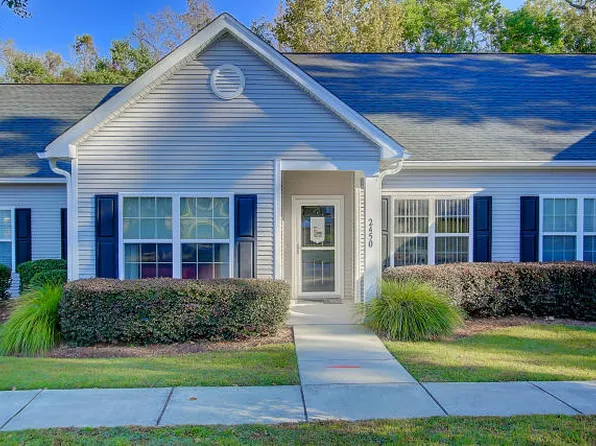 2450 Deer Ridge Ln, North Charleston, SC 29406