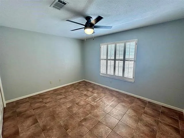 7936 Pecan Dr — Photo 11