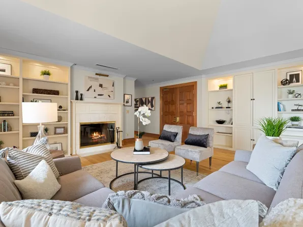 777 N Prospect Ave #8-807, Milwaukee, WI 53202
