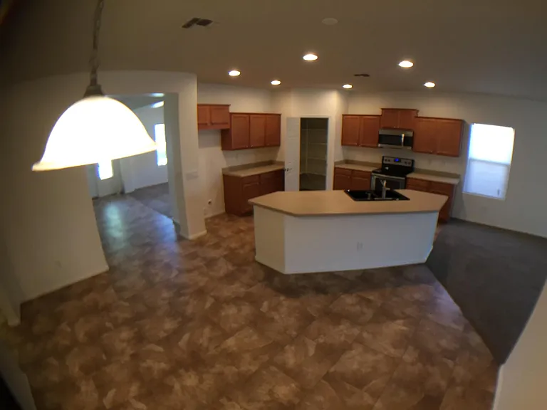 5814 W Pedro Ln — Photo 7