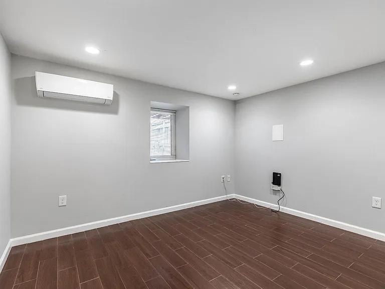 84B Q St NW — Photo 17