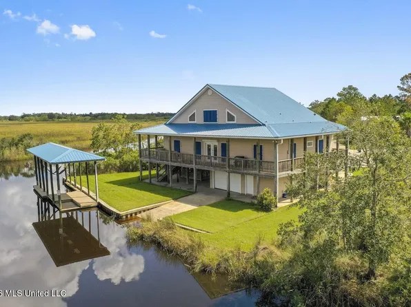 4166 Old Lazy River Rd, Bay Saint Louis, MS 39520