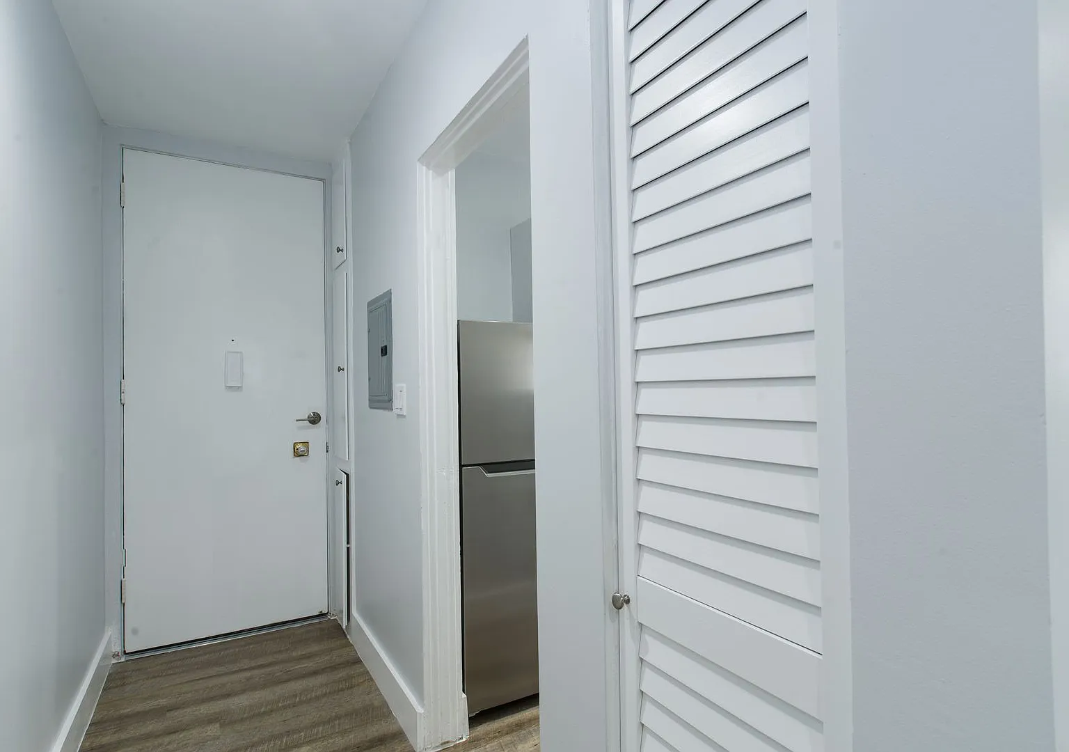 Runyon Canyon Properties, LLC (1636 N. Fuller Avenue) — Photo 3