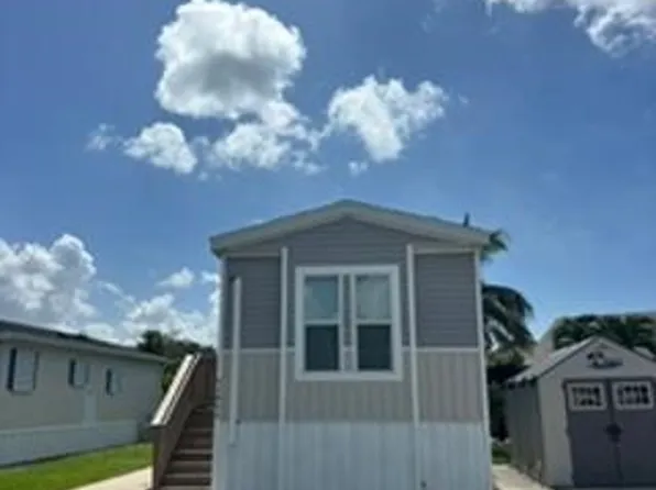 11641 Ariana Dr #13, Fort Myers, FL 33908