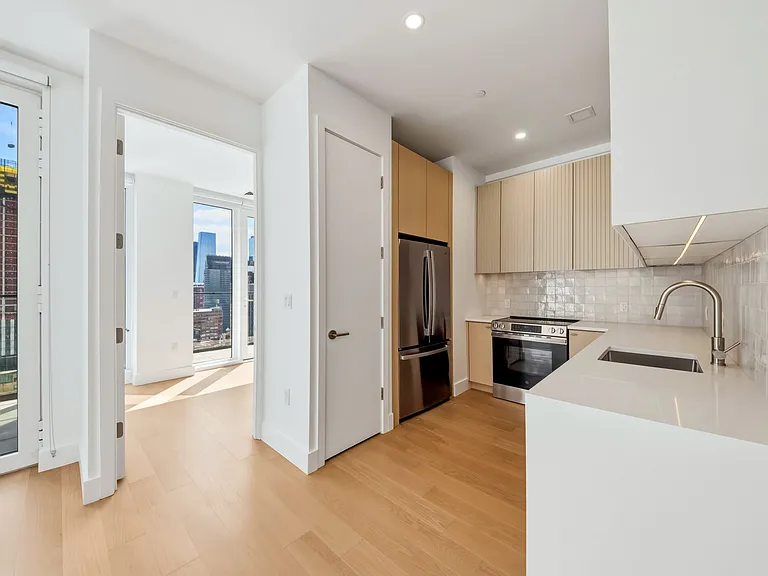 250 W 49th St #12703 — Photo 1