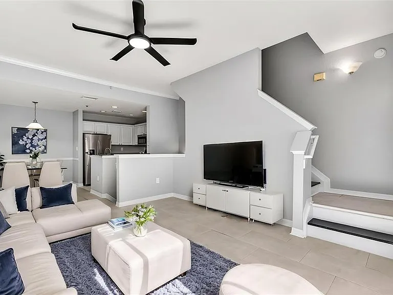 105 Bradford Beach Ct #105 — Photo 3