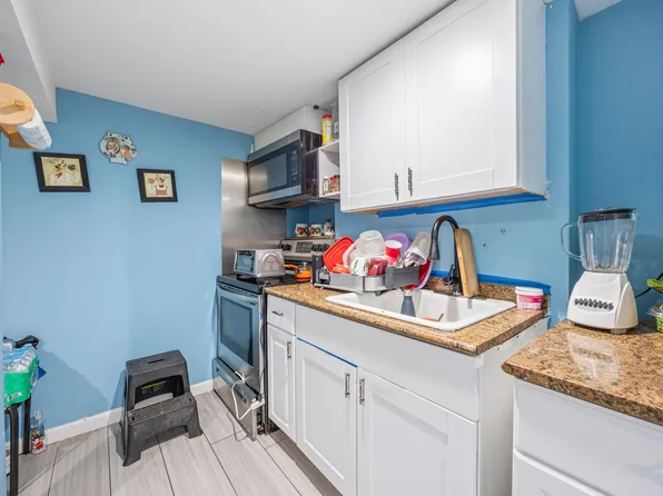 414 Chestnut Street image 22 of 25