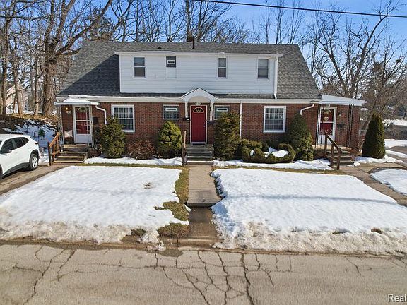 2nd image of 224 Chandler St