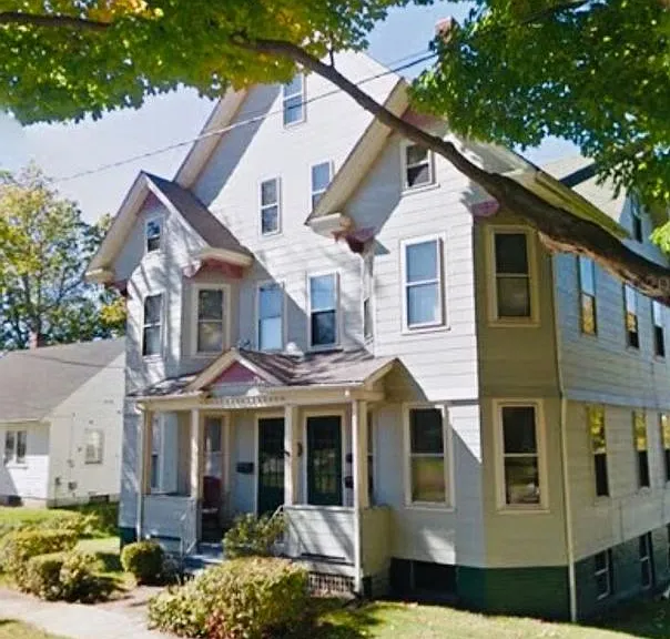 20 Henshaw St — Photo 1